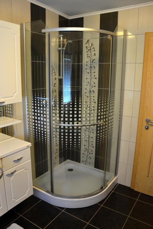Apartma Ob Potoku Luče Exteriör bild